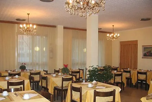 Hotel Riviera Rimini 3*,
